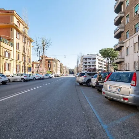 Apartment Classic Decor Flat 15min From Piazza Del Popolo
